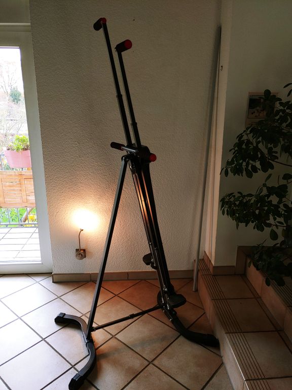 Fitnessgerät Vertical Climber klappbar