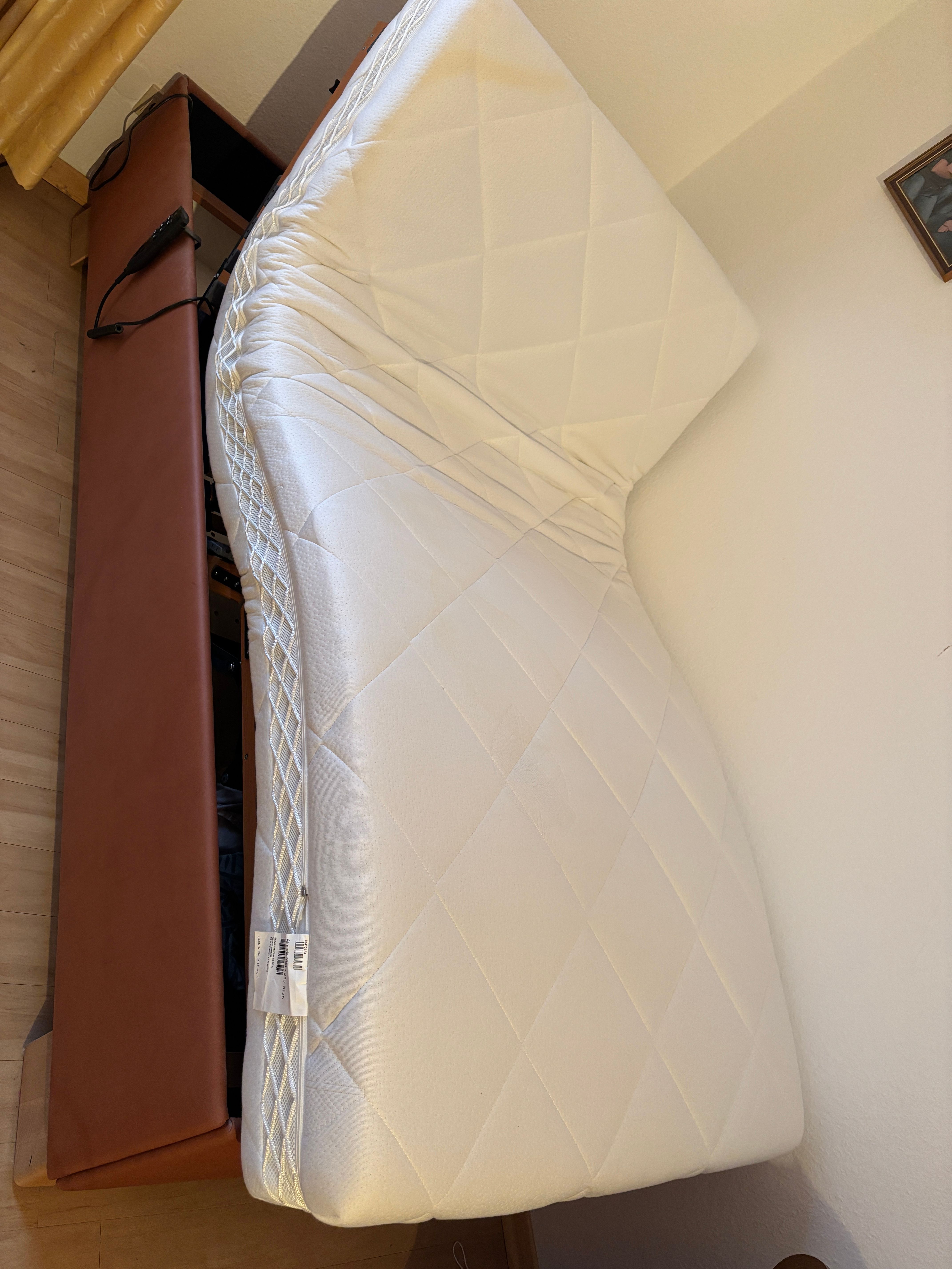 Bett zu verschenken. Nur Selbstabholer in Kalk