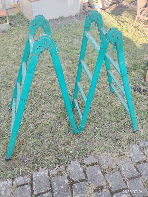 Leiter abzugeben 4x4 Stufen, ausklappbar