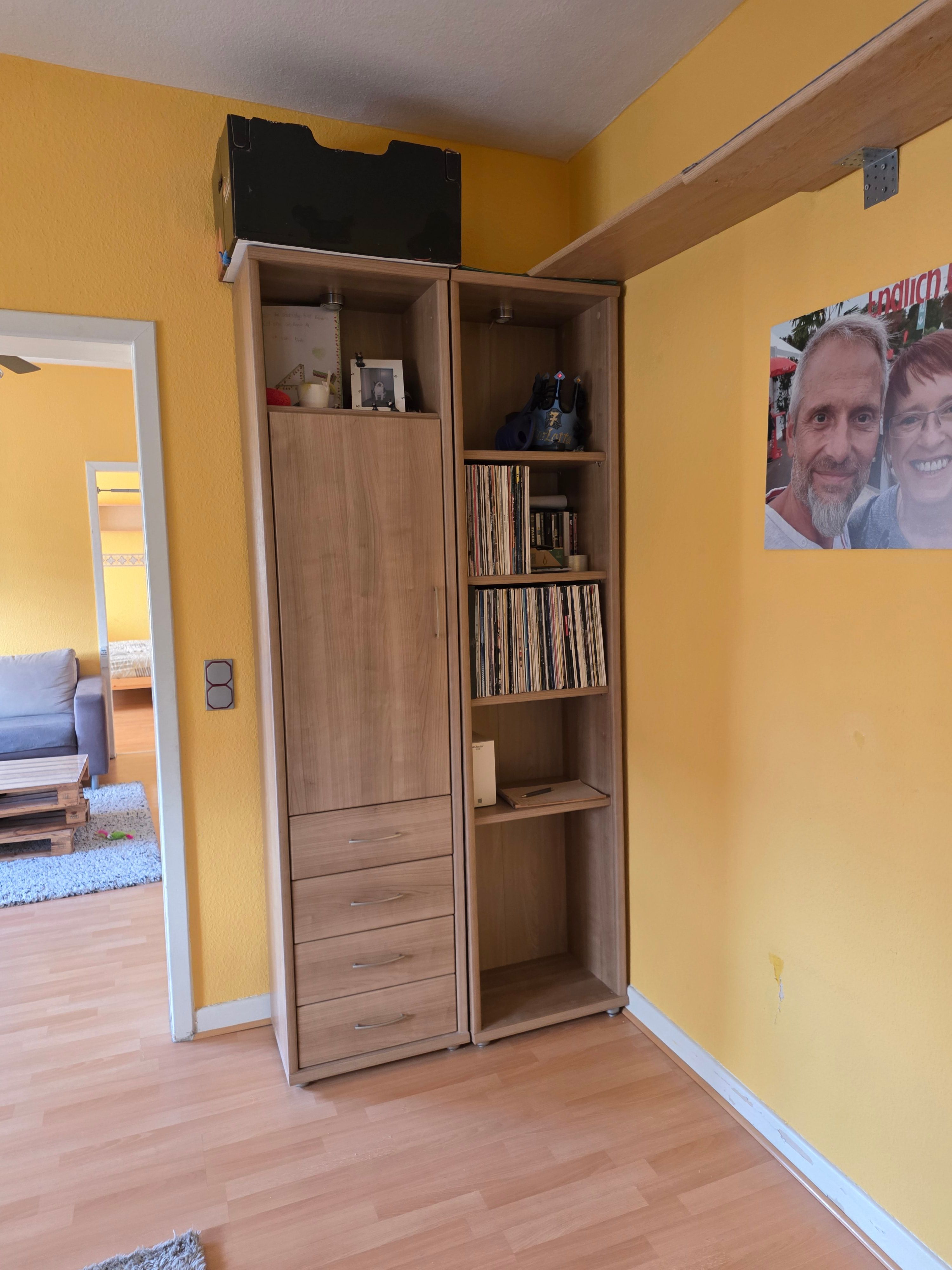 Schrankwand zu verschenkwn