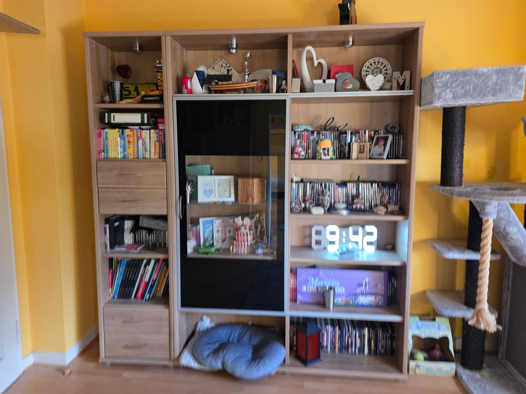 Schrankwand zu verschenkwn