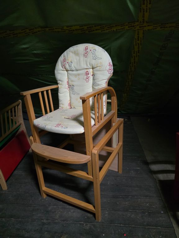 Kinderspielzeug / Kindermöbel