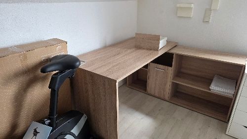 Eckschreibtisch