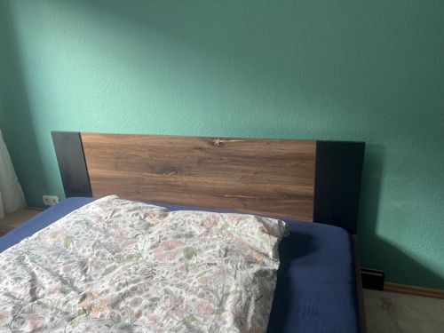 Bett zu verschenke wie neu