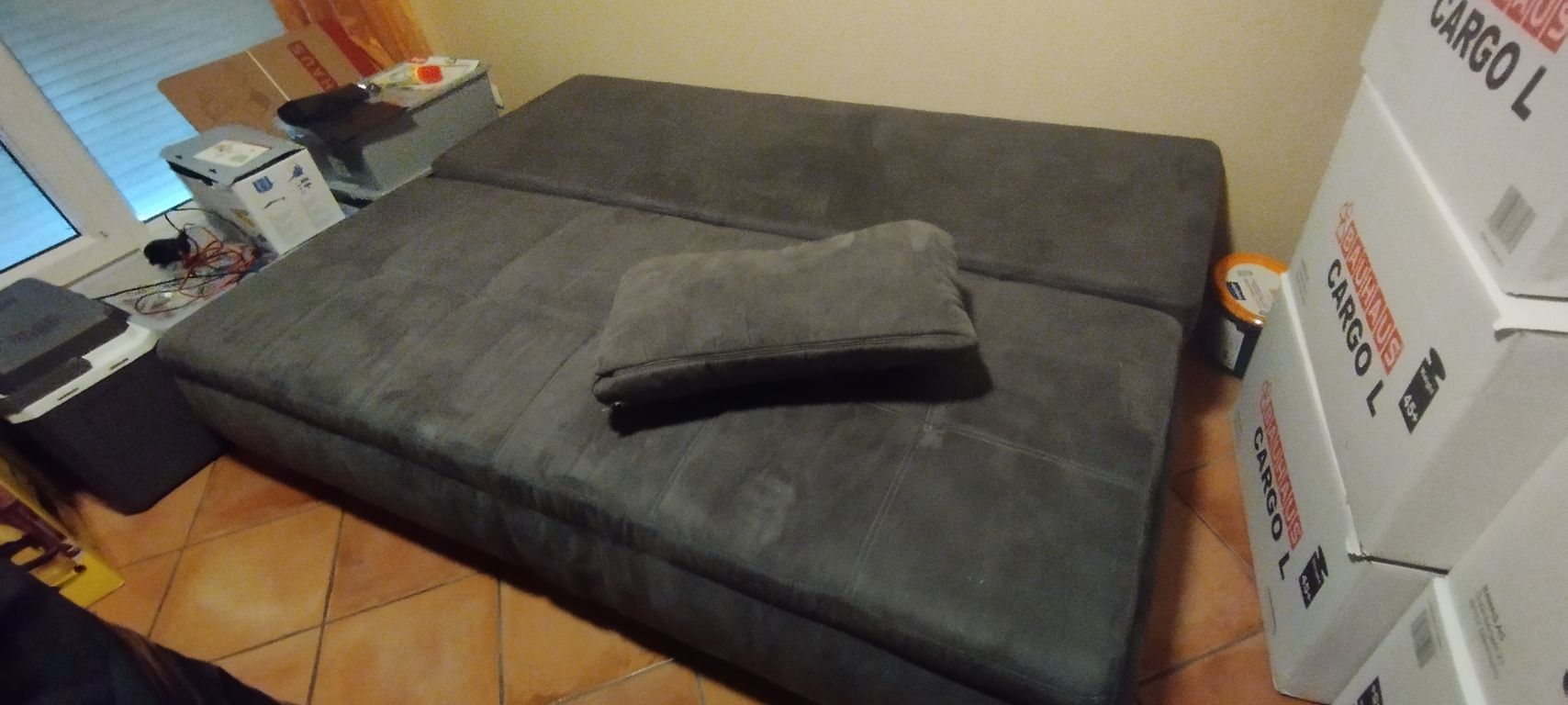 Gästebett 95 cm x 200 ausgeklappt 148 x 200 cm