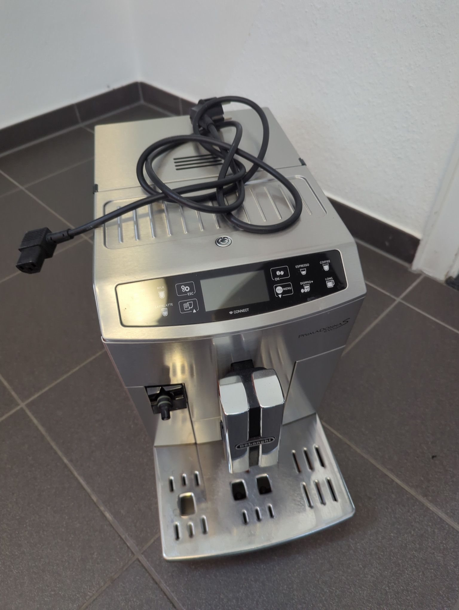 DEFEKT: DeLonghi PrimaDonna S Evo Kaffeevollautomat (ECAM510.55.M)