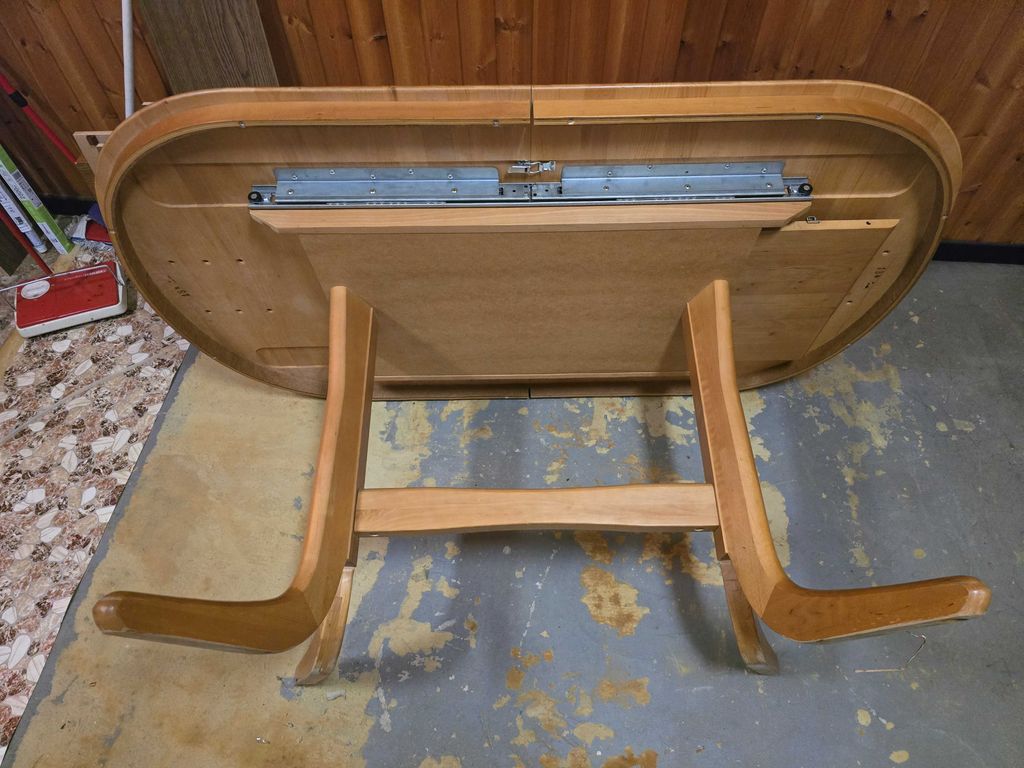 Erweiterbarer massiver Tisch 95cm x 155cm (+45cm)