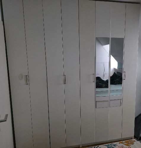 2 Ikea Kleiderschränke mit Falttüren 