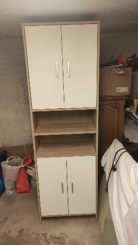 Badezimmerschrank
