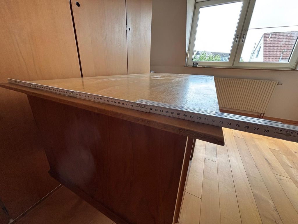 Schreibtisch