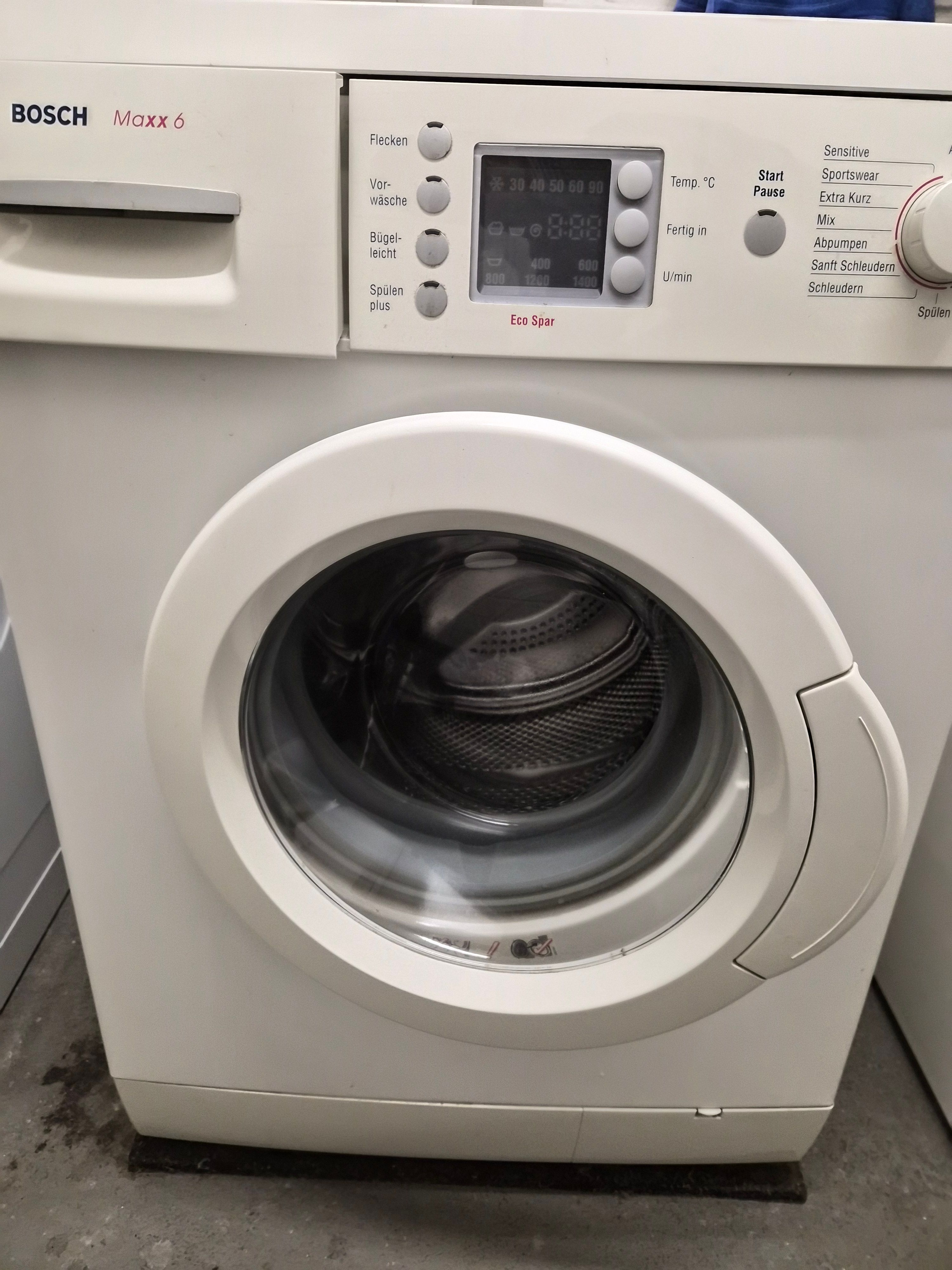 Waschmaschine abzugeben