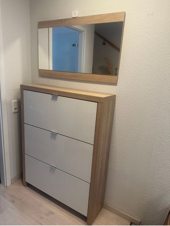 Schuhschrank