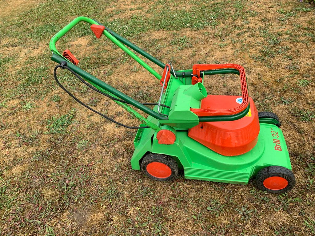 Lattenrost 80 x 200 cm und Rasenmäher