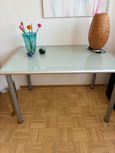 Schreibtisch 