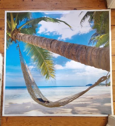 Poster / Fotodruck Strand mit Palme und Hängematte 90x90cm