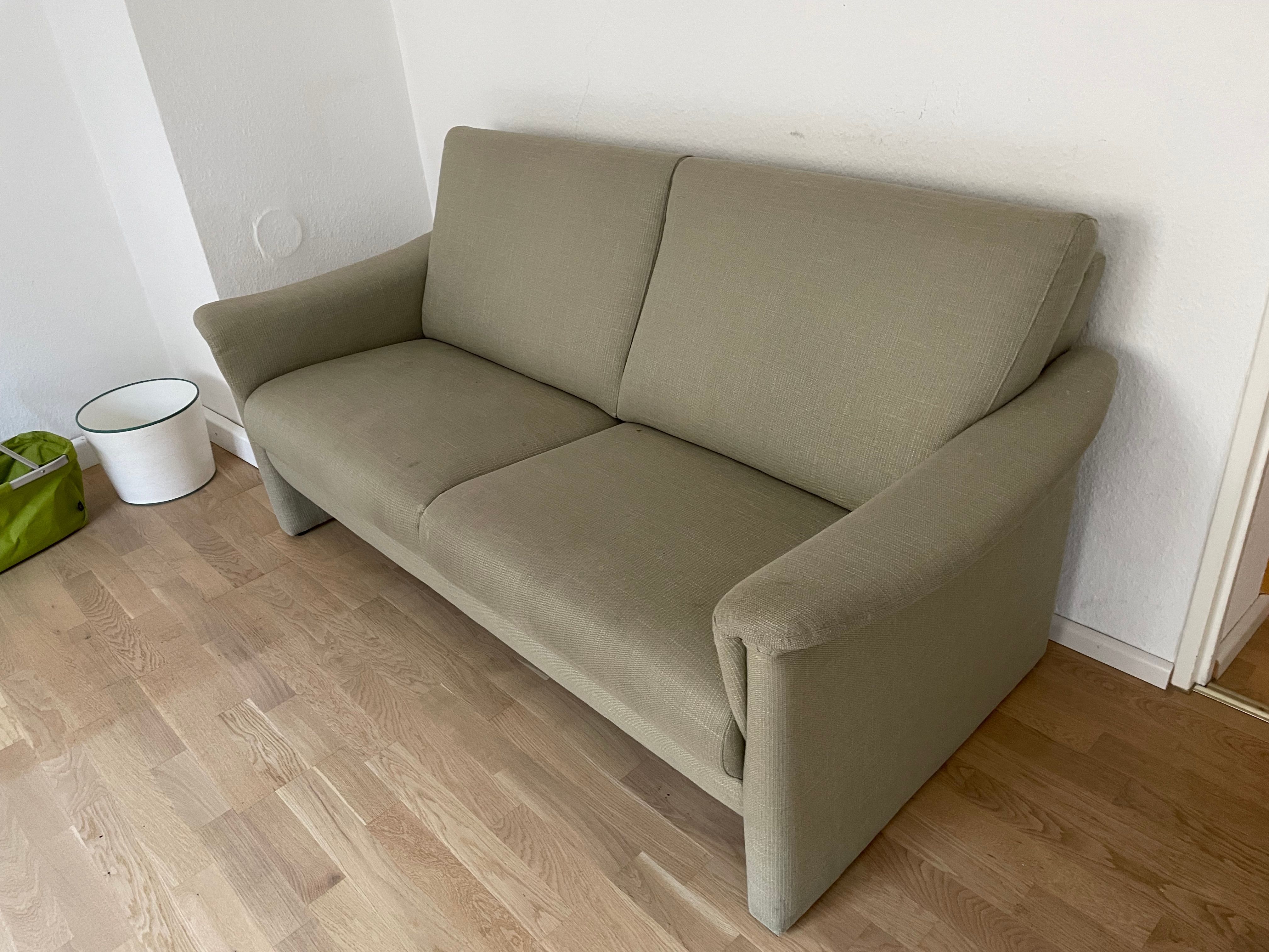 Sofa, Zweisitzer