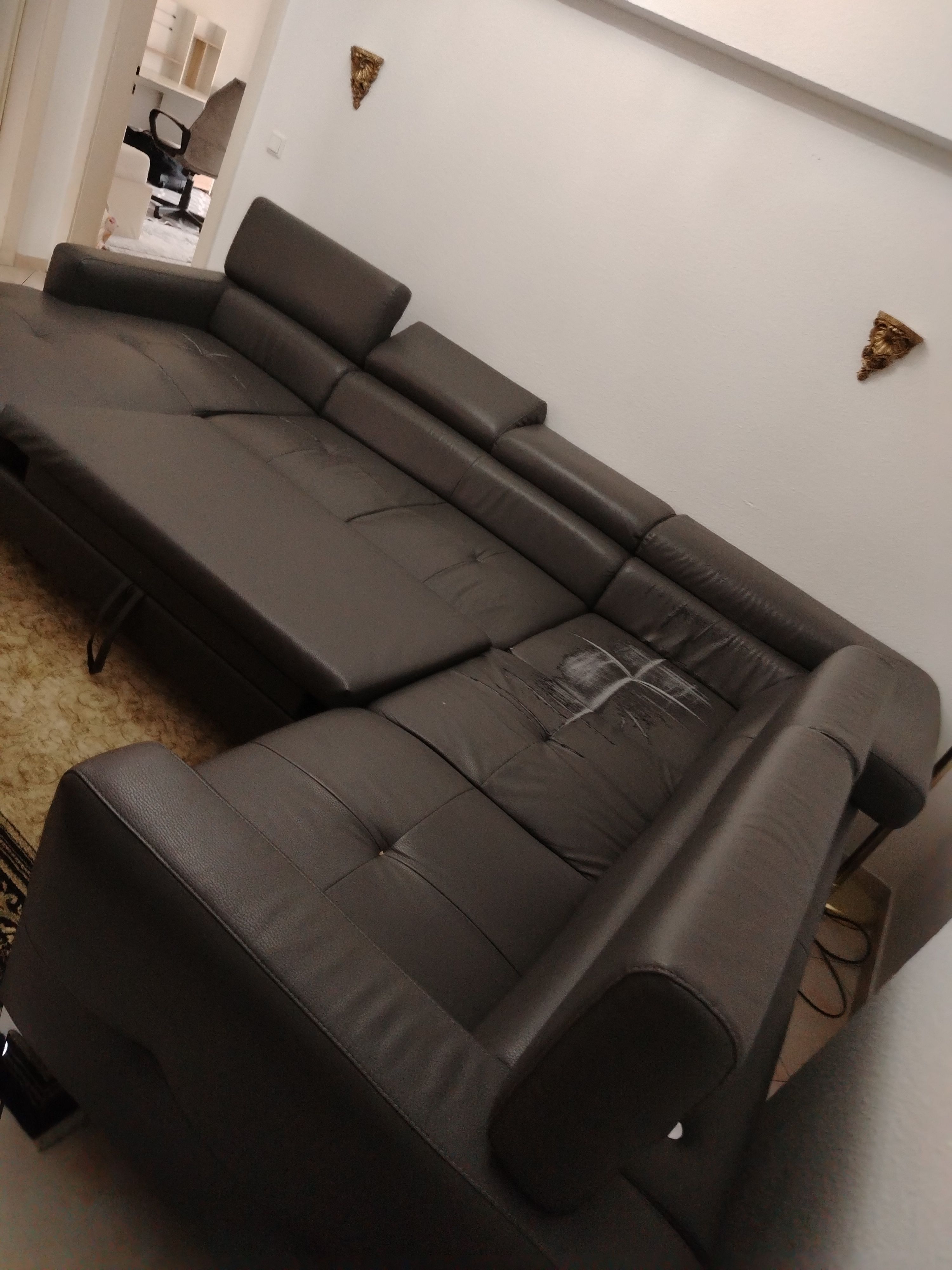 Ecksofa mit Schlaffunktion zu verschenken